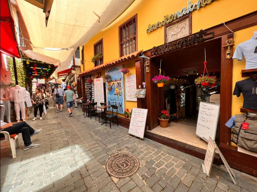 Sarı Konak Kaleiçi